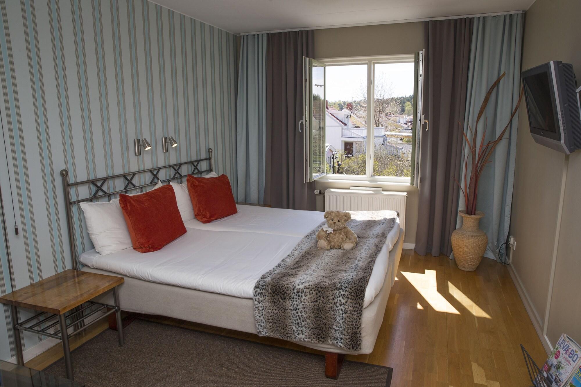Maude'S Hotel Enskede Stockholm Estocolmo Exterior foto